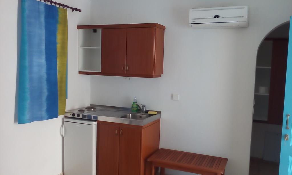Remvi Apartments Skála Buitenkant foto